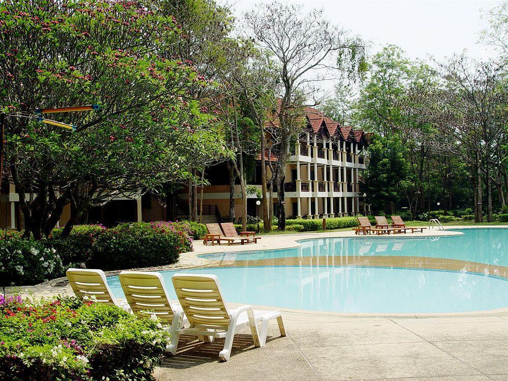 Pavilion Rim Kwai Resort Kanchanaburi Exterior photo