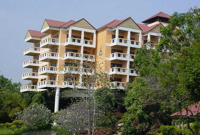 Pavilion Rim Kwai Resort Kanchanaburi Exterior photo